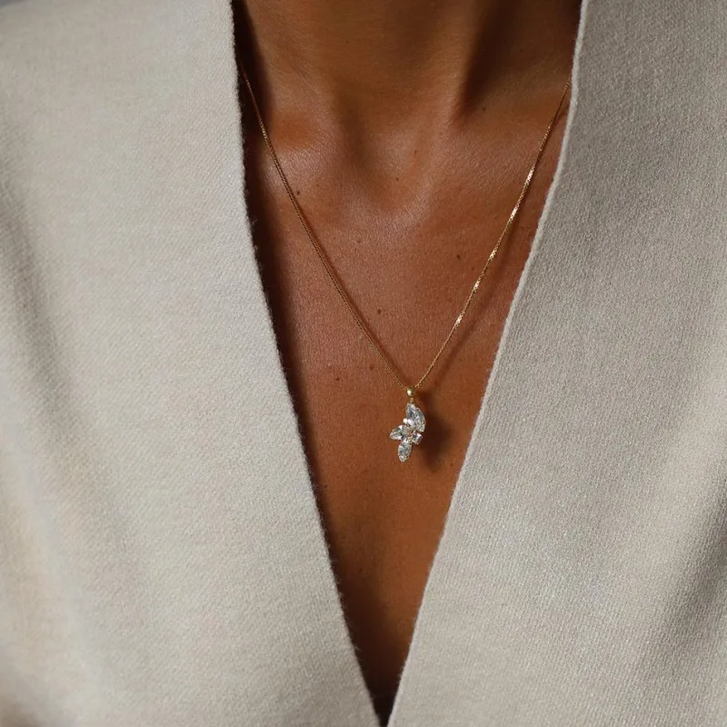 Adele Halsband / Crystal (Guld)>Caroline Svedbom New