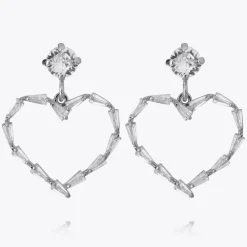 Baguette Heart Örhängen/ Crystal (Rhodium)>Caroline Svedbom