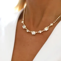 Corinna Halsband / Crystal (Guld)>Caroline Svedbom Outlet