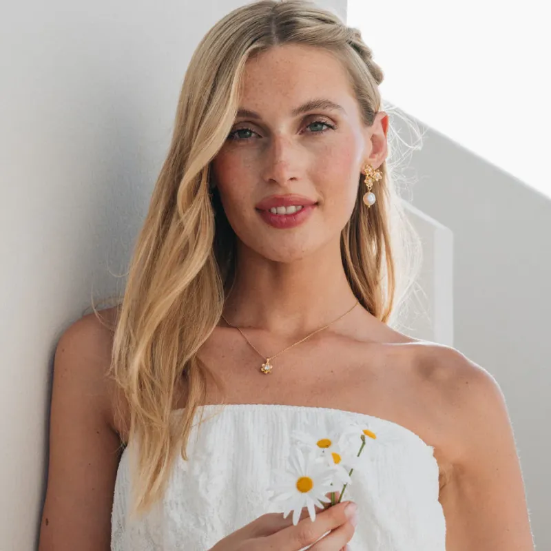 Juni Halsband / Crystal (Guld)>Caroline Svedbom Online