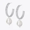 Kaia Pearl Örhängen/ Pearl + Crystal (Rhodium)>Caroline Svedbom Online