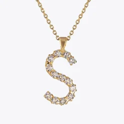 Letter S Halsband / Crystal (Guld)>Caroline Svedbom Sale