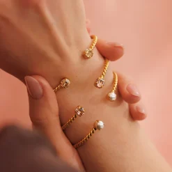 Caroline Svedbom Mini Twisted Armband/ Golden Shadow (Guld)>Caroline Svedbom Armband Outlet