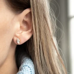 Petite Navette Örhängen/ Crystal (Rhodium)>Caroline Svedbom Outlet