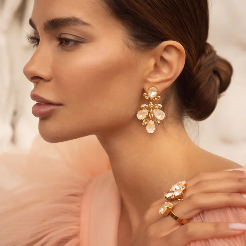 Selene Örhängen/ Ivory Cream Delite (Rhodium)>Caroline Svedbom Sale