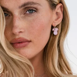 Timo Örhängen / Soft Pink Combo (Guld)>Caroline Svedbom Sale