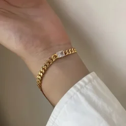 Guldarmband med 18K förgyllning med CZ – CEBGW002>Celine Estelle Best