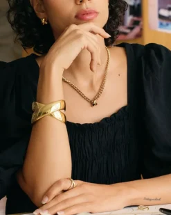 Alexa Halsband L – Guld><noscript><img width=