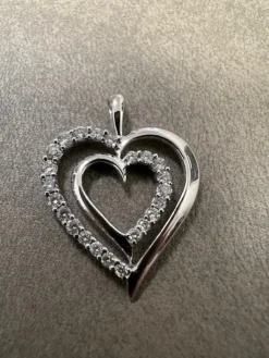 Hjärta i 18K Guld med Diamanter HJG005> New