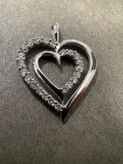 Hjärta i 18K Guld med Diamanter HJG005> New