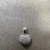 Hjärta i 18K Vitguld med Diamanter HJG017>