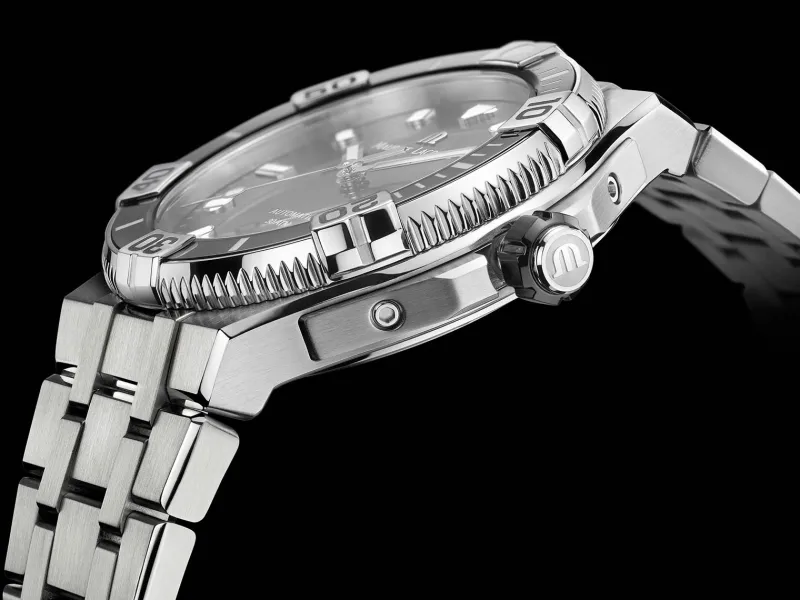 Maurice Lacroix Venturer 43mm AI6058-SS002-330-1>Aikon Online