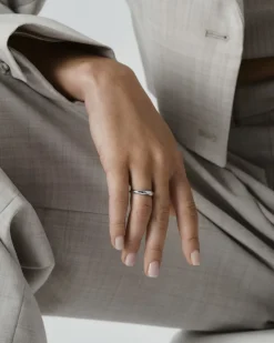 Classic Silver Ring><noscript><img width=