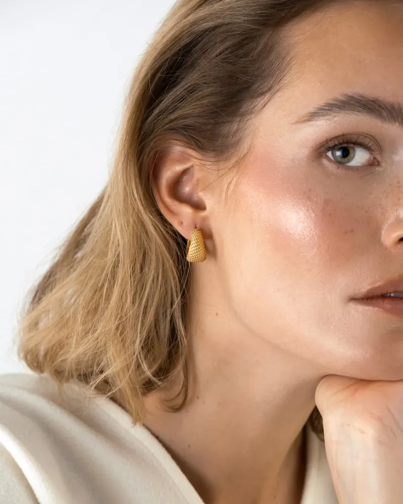 Honey Örhängen Medium Guld>Mockberg New