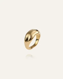 Wavy Bolded Large Ring Guld>Mockberg