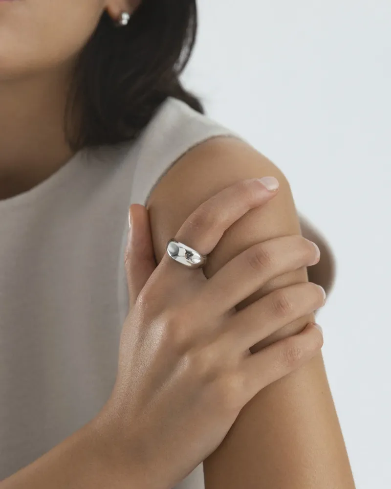 Wavy Bolded Large Ring Silver>Mockberg New