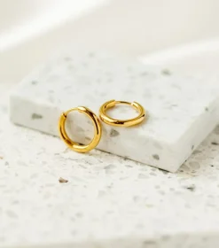Syster P Beloved Fat Medium Hoops Guld><noscript><img width=