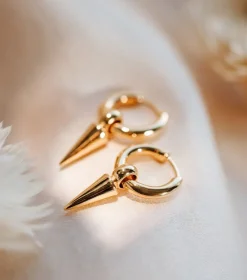 Syster P Juno Single Hoop Örhänge Guld><noscript><img width=