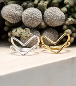 Syster P Tiny Arrow Ring Guld><noscript><img width=