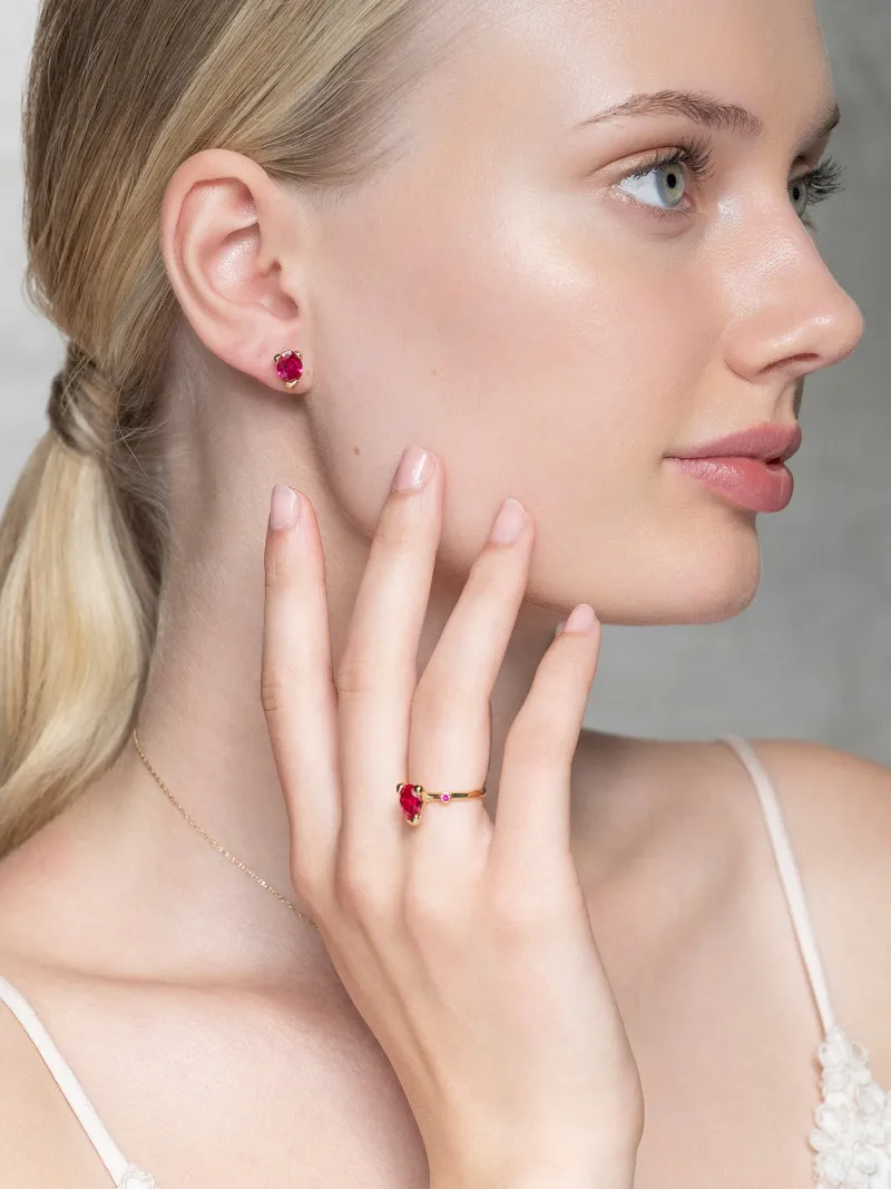YLVA LI Embla Ring Ruby – Guld>Ringar Sale